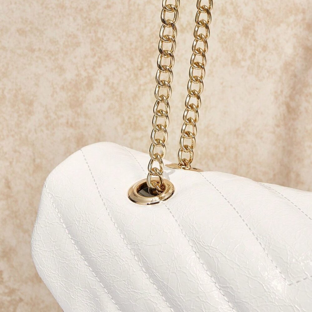 White Elegant Women's Large Capacity Shoulder Bag - Picture 3 of 5